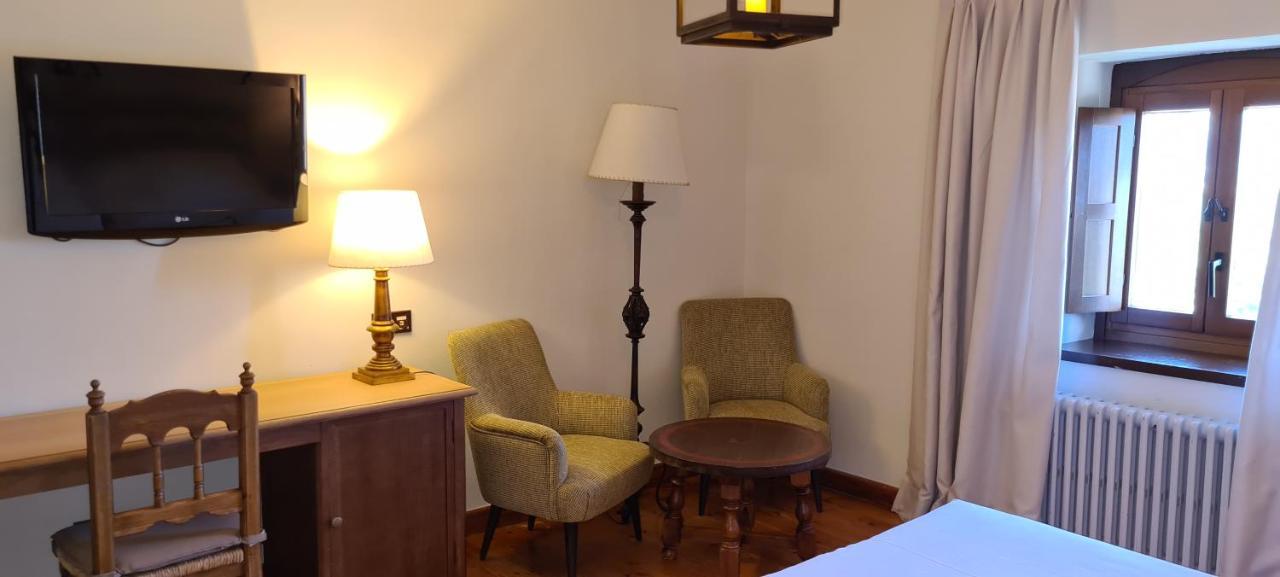 Parador De Gredos Navarredonda de Gredos Eksteriør bilde