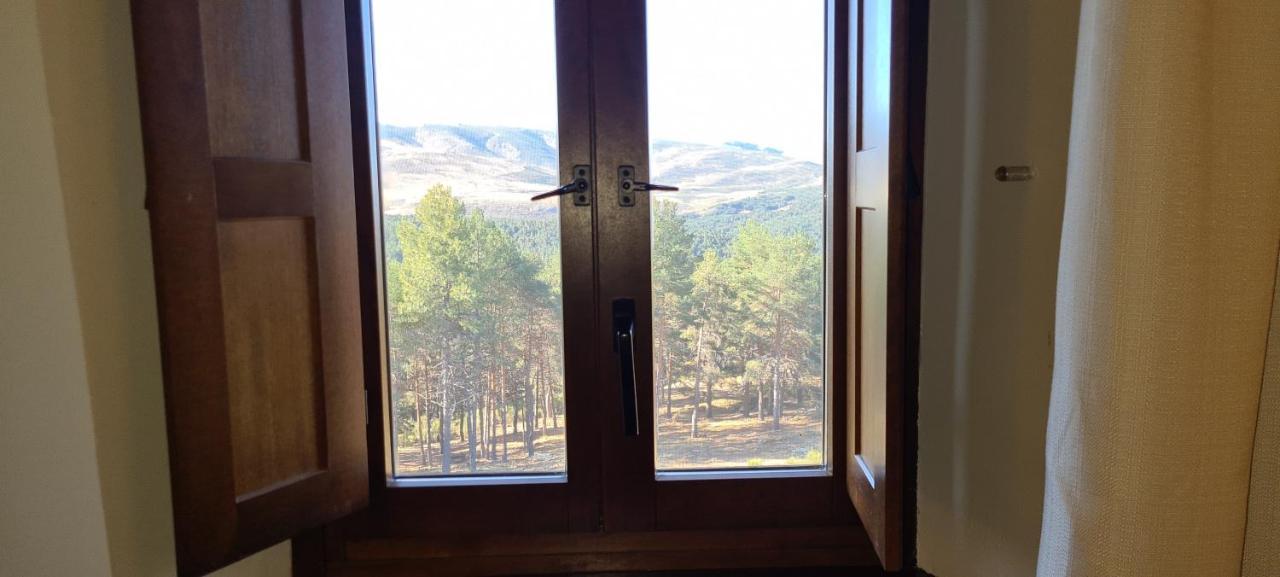 Parador De Gredos Navarredonda de Gredos Eksteriør bilde
