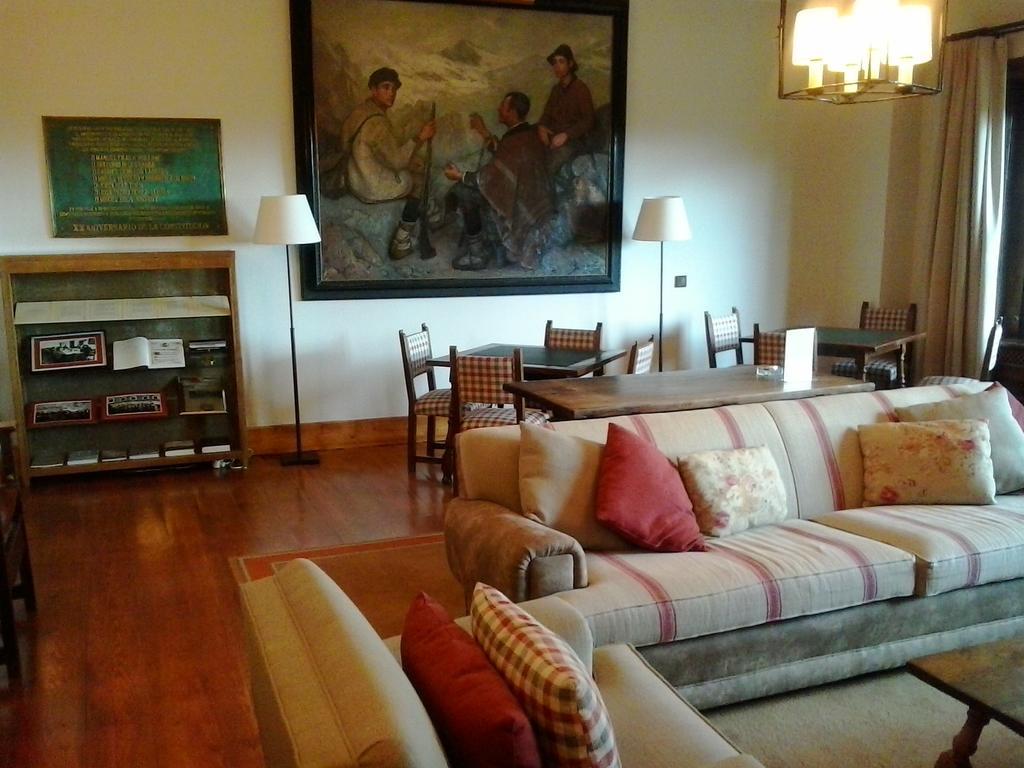 Parador De Gredos Navarredonda de Gredos Eksteriør bilde